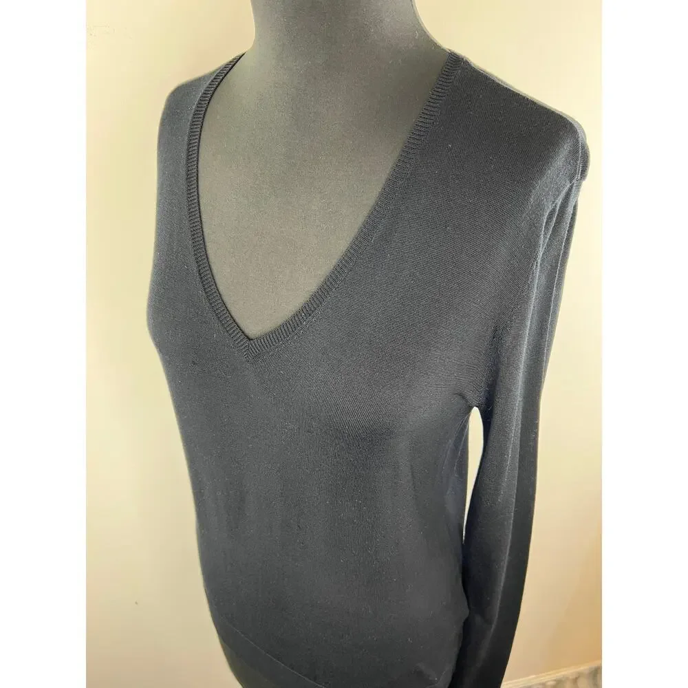 Equipment Femme Black V-Neck Long Sleeve Women's Pullover Silk Sweater M Medium